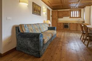 Apartment mit Balkon