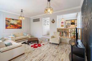 Semi Detached Villa in Complex with Shared Semi Olympic Swimming Pool in Kusadasi