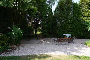 Comfortable house with garden