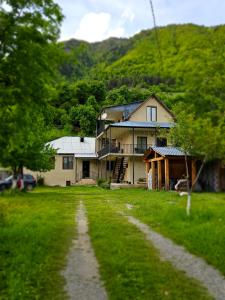 B&B House