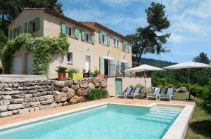 06TOUR villa Tourrettes - 4hvězdičkové hotely ve městě Tourrettes-sur-Loup