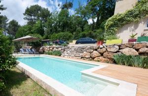 06TOUR villa Tourrettes