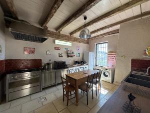 Maisons d'hotes Le Domaine de Piedmoure, Gites et chambres, piscine, terrasses privatives : photos des chambres