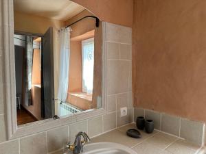 Maisons d'hotes Le Domaine de Piedmoure, Gites et chambres, piscine, terrasses privatives : photos des chambres