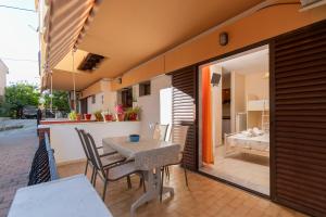 Angelika Rooms
