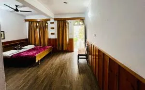 Inder palace - Barkot