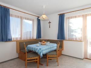 Apartment Gasteighof-6 by Interhome