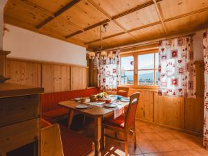 Apartment Lena Top 2 by Interhome