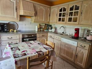 Appartements Grand T4 avec parking : photos des chambres