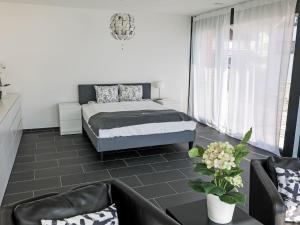 Holiday Home Villa am See 3 by Interhome