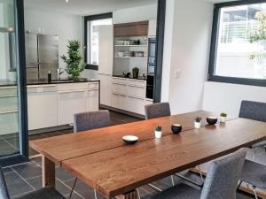 Holiday Home Villa am See 3 by Interhome