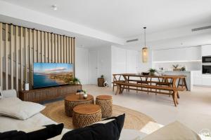 ViVi Homes - Adam Wellness, Pool, Terrace & Sea View