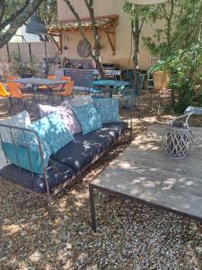 B&B / Chambres d'hotes Le calme de la garrigue : photos des chambres