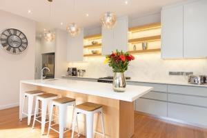 Sunset Serenity Villa