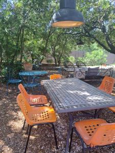 B&B / Chambres d'hotes Le calme de la garrigue : photos des chambres