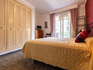 Apartment Esmeralda by Interhome