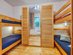 Maisons de vacances Holiday Home La Chanterelle by Interhome : photos des chambres