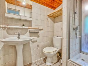 Maisons de vacances Holiday Home La Chanterelle by Interhome : photos des chambres