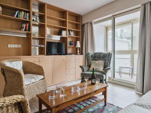 Apartment Le Victor Hugo by Interhome