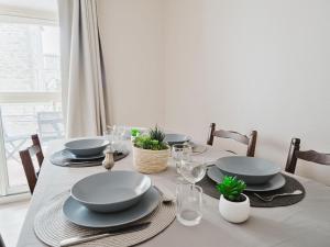 Apartment Le Victor Hugo by Interhome