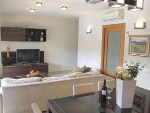 Holiday Home Rosa by Interhome