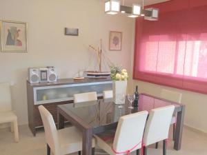 Holiday Home Rosa by Interhome