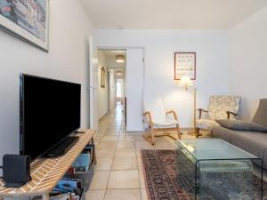 Apartment Isara by Interhome