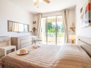 Apartment Le Paradou by Interhome