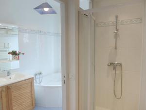 Appartements Apartment Orpia by Interhome : photos des chambres