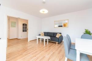 Tropicana - by Grand Apartments