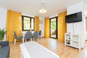 Tropicana - by Grand Apartments