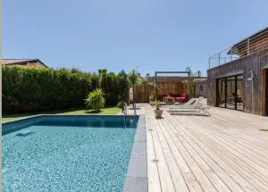 La Villa Vinsou avec piscine proche golf et océan - Tosse