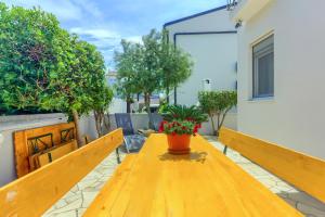 Apartment House Virić