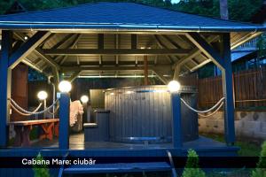 Cabana Toth Mic&Mare