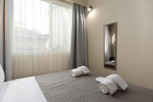 Elegant Zen 2BR Apartment in Athens