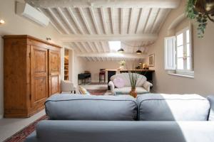 Casa Cantore Close to the Walls