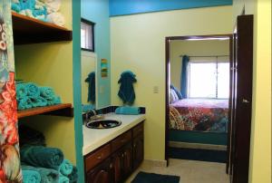 Seafront Caribbean Tropical Luxurious Home in Sarteneja