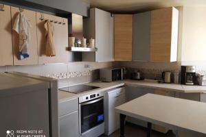 Appartements Appartement 5 chambres proche de toute commodite : photos des chambres