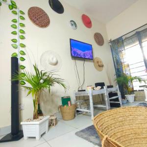 Palm Paradise Loft