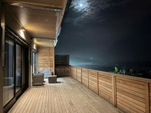 Mitford The N I C E Condo