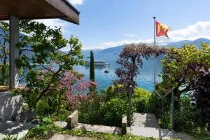 Villa with pool, garden & direct at lake - Sigriswil