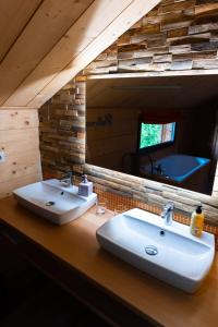 Chalets Chalet de luxe -8 pers- sauna - vues lac & montagne : photos des chambres