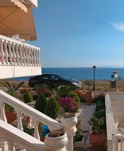 Vacation House Rental 20m From the Beach - 基拉奇尼