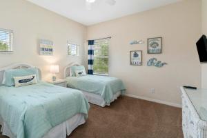 Bahama Bay third floor unit close to Disney