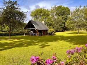 Gîte du Rochelu 4 Étoiles 5000 m2 of Garden, near to Mont Saint Michel & Granville island