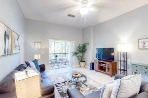 Bahama Bay modern condo on ground floor