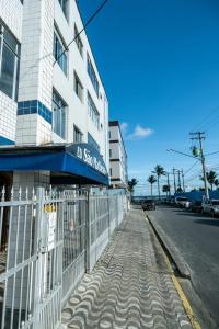 Cantinho do Mar - TUPI - 15 metros da praia - 1 dormitório com VARANDA - WI FI e acomoda até 5 pessoas - ESTACIONAMENTO Gratuito