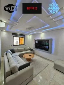 Joli appartement 3 chambres neuf entièrement équipé et proche mer - Azla