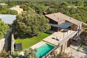 Maison atypique avec piscine "le loft 248" - Belvézet