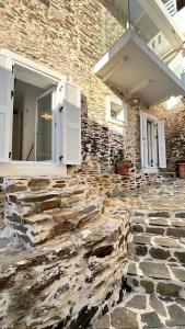 Stone house with roof-top terrace sea at 10 meters